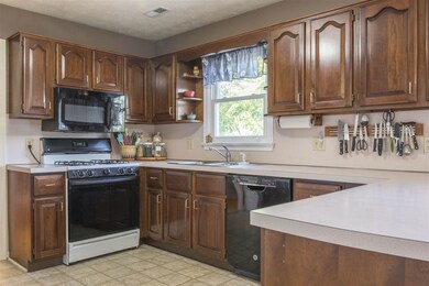 1354 Sparrow Ct, Harrisonburg, VA 22802 - photo 5