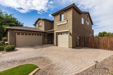 1138 W Oleander Ave, San Tan Valley, AZ 85140 - photo 3