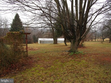 1346 Old Grade Rd, Strasburg, VA 22657 - photo 7