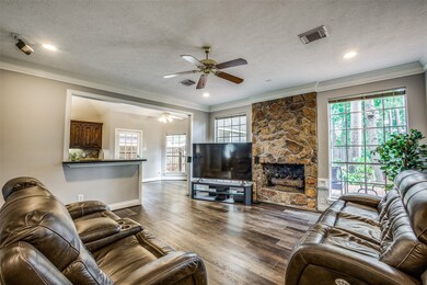 Living room w/Breakfast area view