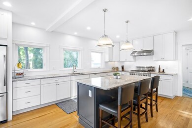 10 Berkshire St, Swampscott, MA 01907 - photo 2