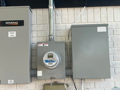 108 Hughes St, Marshall, TX 75672 - photo 4