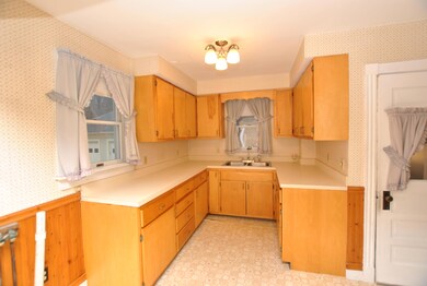 5 Wescott St, Limerick, ME 04048 - photo 5