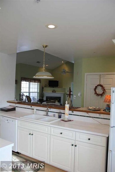 43114 Watercrest Square unit 301, Chantilly, VA 20152 - photo 5