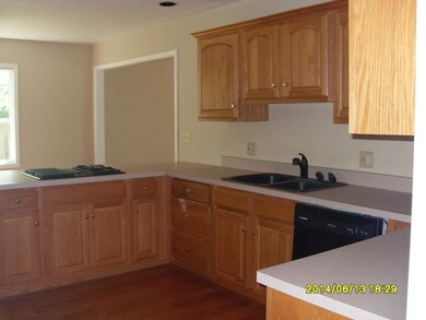 2711 Hampton Rd, Mishawaka, IN 46544 - photo 3