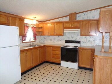 147 Pellegrene Dr, Homer City, PA 15748 - photo 2