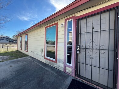 5603 Madison St unit A, Houston, TX 77091 - photo 2