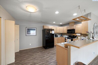 2561 Jason Loop, Richland, WA 99352 - photo 6