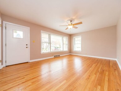1537 N Hillside Ave, Berkeley, IL 60163 - photo 4