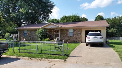 808 Linda St, Prairie Grove, AR 72753 - photo 3