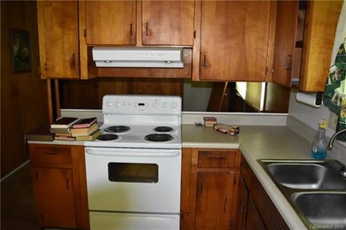 1619 Lynnwood Dr, Statesville, NC 28677 - photo 5