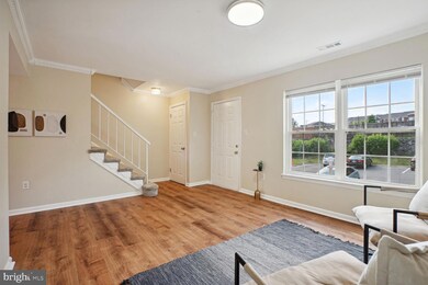 9497 Linden Leaf Ct unit 2, Fairfax, VA 22031 - photo 2