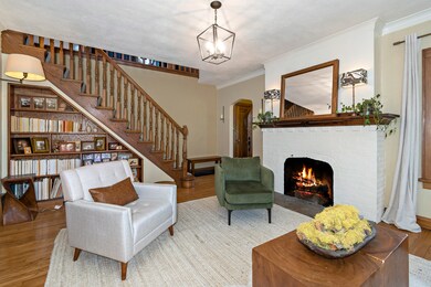 804 E Illinois St, Wheaton, IL 60187 - photo 2