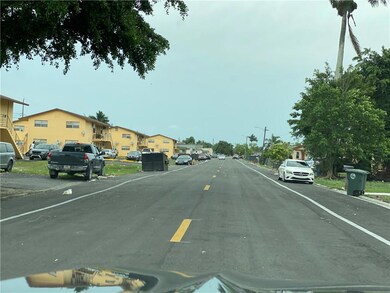 657 SW 9th St, Belle Glade, FL 33430 - photo 4