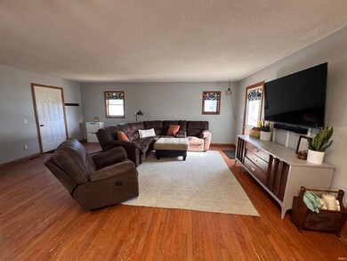 765 W Franklin St, Berne, IN 46711 - photo 5