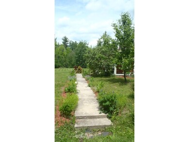 319 E Washington Rd, Hillsborough, NH 03244 - photo 5