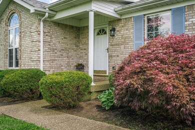 302 Aulbern Dr E, Mount Washington, KY 40047 - photo 3