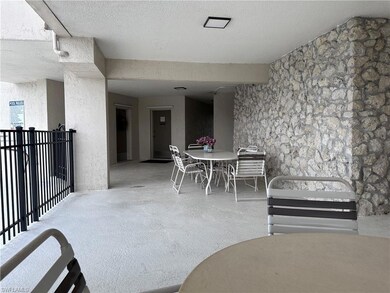 2150 Gulf Shore Blvd N unit 609, Naples, FL 34102 - photo 6