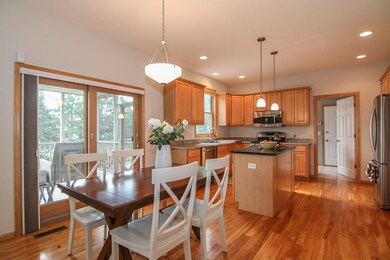 2802 Hollyhock St, Fitchburg, WI 53711 - photo 3