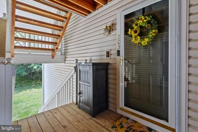 8115 Lacy Dr unit 203, Manassas, VA 20109 - photo 3