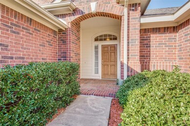 2821 Hollow Ridge Dr, Denton, TX 76210 - photo 2