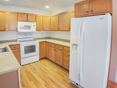 18 Alden Dr unit 3, Berlin, MA 01503 - photo 6