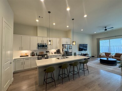 1714 Northwood St, Houston, TX 77009 - photo 7