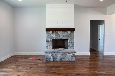 411 Sharla Smelley Rd, Weatherford, TX 76088 - photo 3