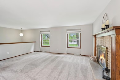 110 Valley View Ct, Verona