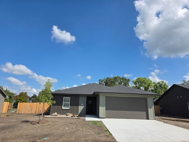 1108 SE 8th St, Newton, KS 67114 - photo 3