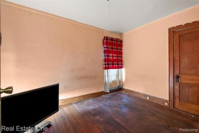 19151 Hoyt St, Detroit, MI 48205 - photo 7