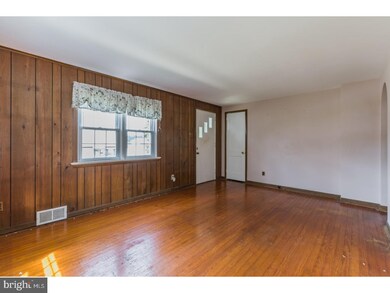 1514 Walnut St, Coatesville, PA 19320 - photo 6