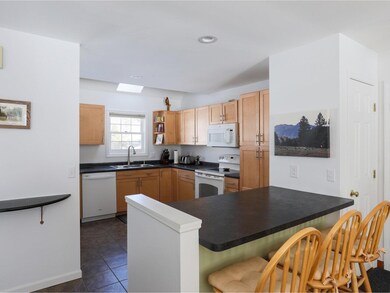 134 Hayes Ave, South Burlington, VT 05403 - photo 4