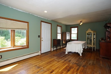 21 Woodward Dr, Milford, NH 03055 - photo 4