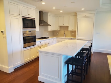 580 Washington St unit 101, Wellesley, MA 02482 - photo 5