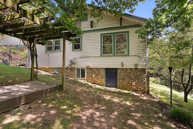 4-web-or-mls-1119 Highland Ave-Bekah R-4