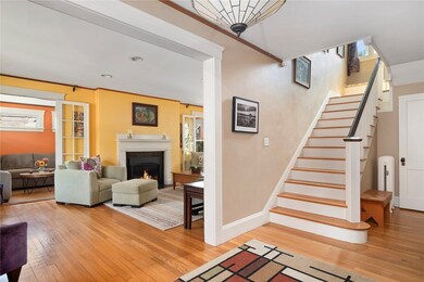 357 Rochambeau Ave, Providence, RI 02906 - photo 4