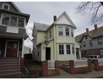 25 Vinton St, Springfield, MA 01104 - photo 2