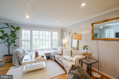 12103 Stirrup Rd, Reston, VA 20191 - photo 3