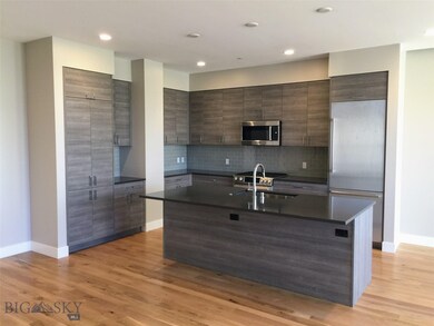 Kitchen. Dining table would be in the floor area s