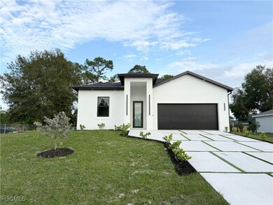 5008 N Obispo Cir, Labelle, FL 33935 - photo 3