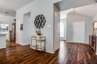 305 Highland Glen Dr, Wylie, TX 75098 - photo 3