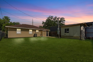 This photo showcases a cozy single-story home with
