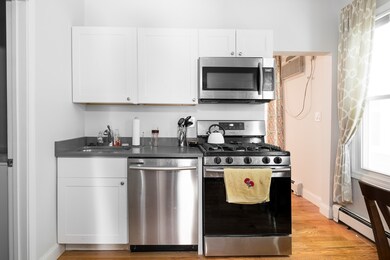 417 Cardinal Medeiros Ave unit 1, Cambridge, MA 02141 - photo 3