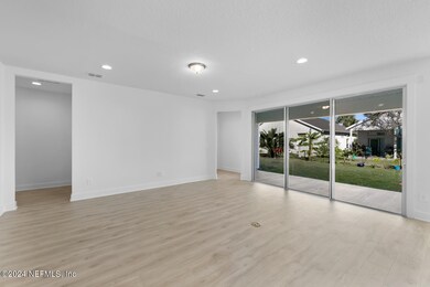 160 Seaside Vis Ct St-large-008-009-A743