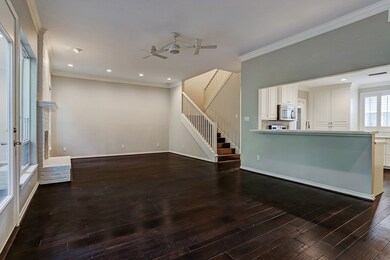 82 Legend Ln, Houston, TX 77024 - photo 7