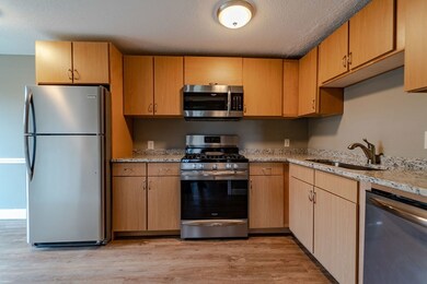 54 Gates St unit 5, Lowell, MA 01851 - photo 3