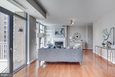 Midtown Reston Town Center unit 817, Reston, VA 20190 - photo 5