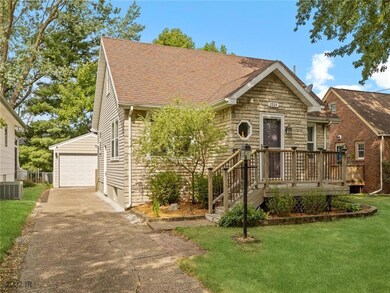 2924 48th Place, Des Moines, IA 50310 - photo 2