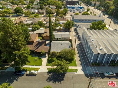 338 S Lincoln St, Burbank, CA 91506 - photo 2